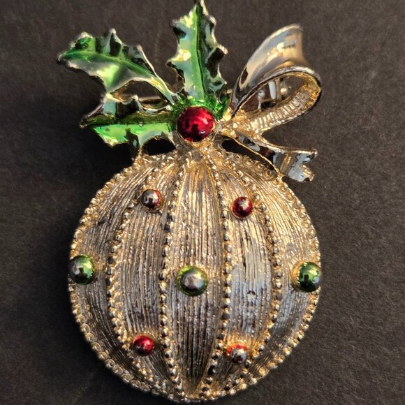 Vintage Set of 3 Gerry’s Christmas Pins - Collectible Holiday Brooches - Picture 4 of 5